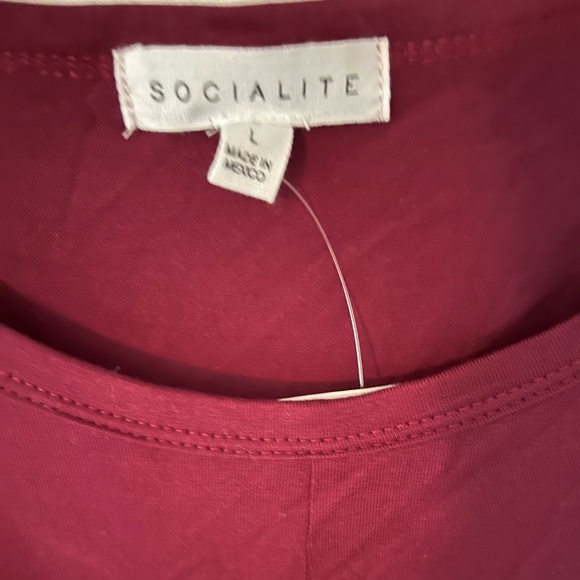 Socialite Top - Picture 4 of 7